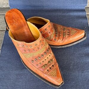 Old Gringo Tan Studded Women’s Western Mules Size 9
